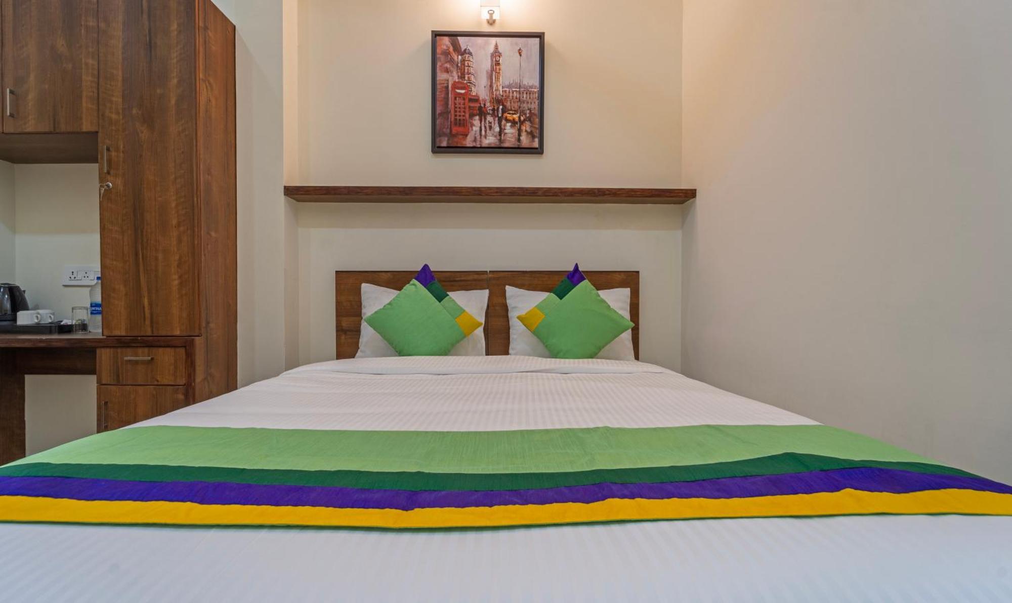 Itsy Hotels Avani Stays, Vyttila, Kochi Exteriér fotografie